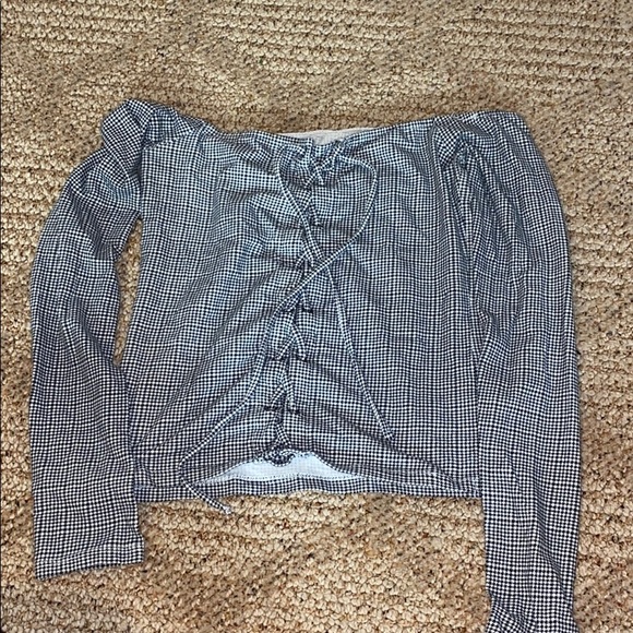 BLACK AND WHITE OFF THE SHOULDER TOP - Picture 1 of 1